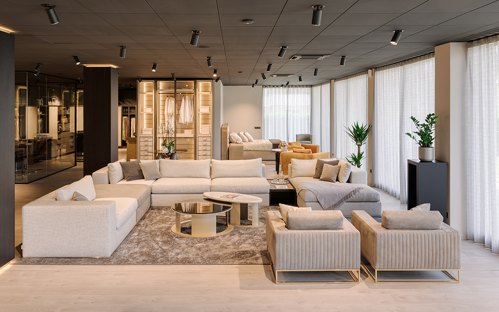 Inedito/Asnaghi showroom