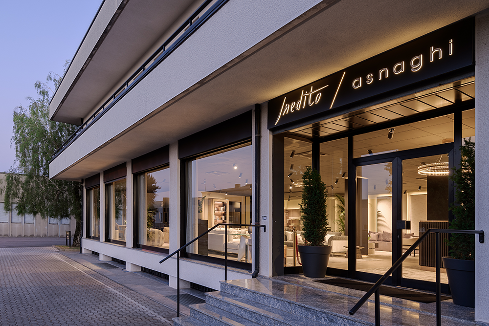 Inedito/Asnaghi showroom