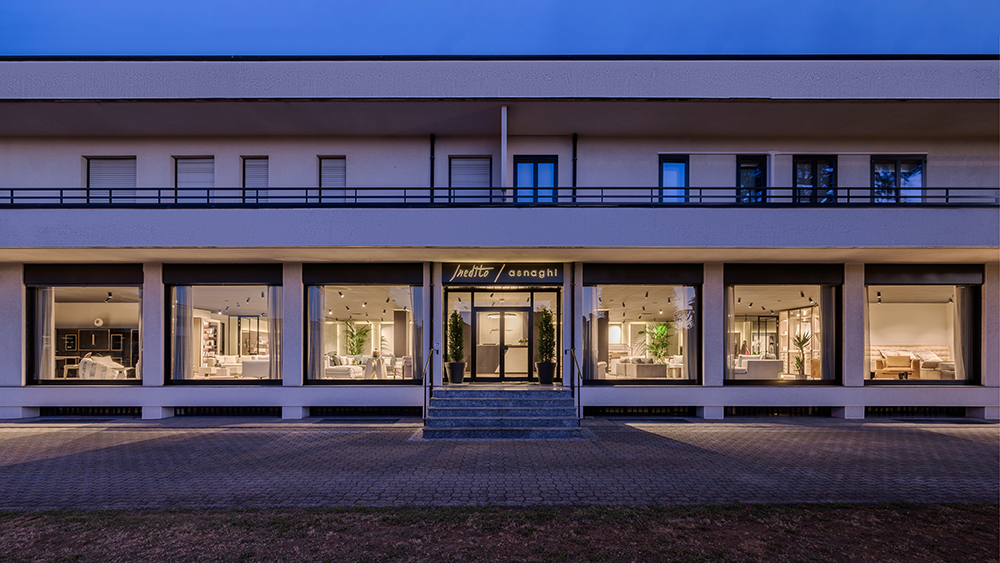Inedito/Asnaghi showroom